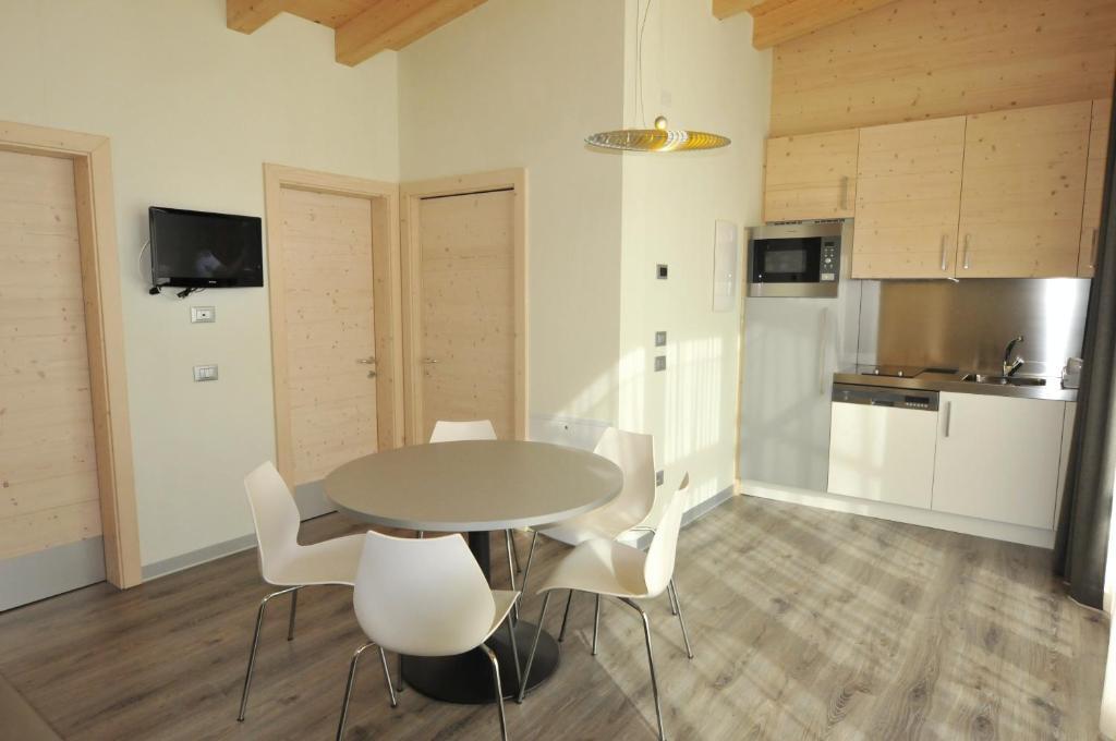 Bungalows Chalets Lago Di Molveno Szoba fotó